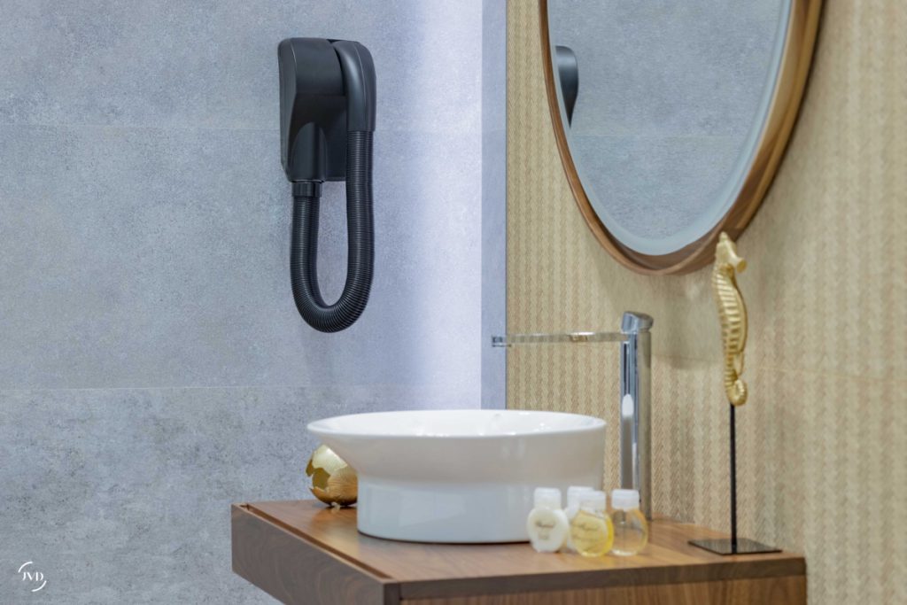 Caraïbe Matte Black Hairdryer with timer