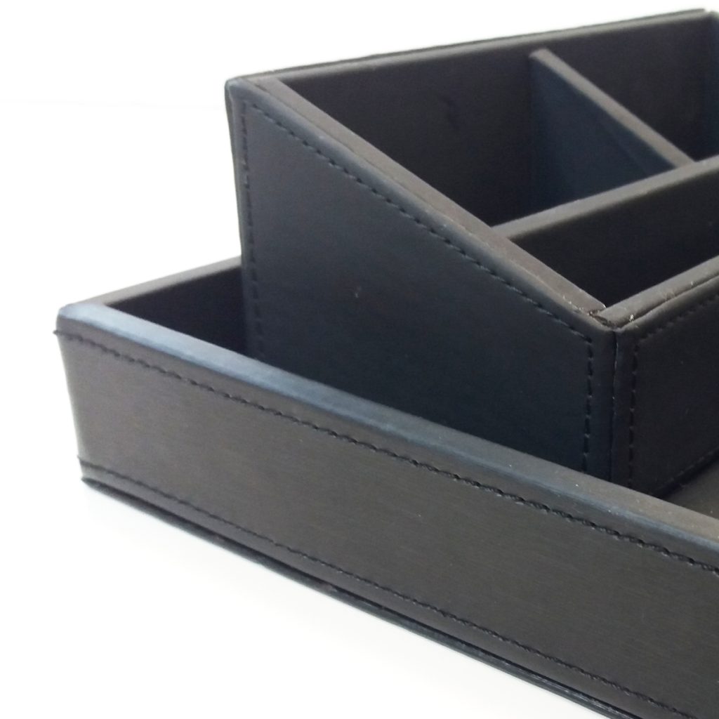 Charme sachet holder