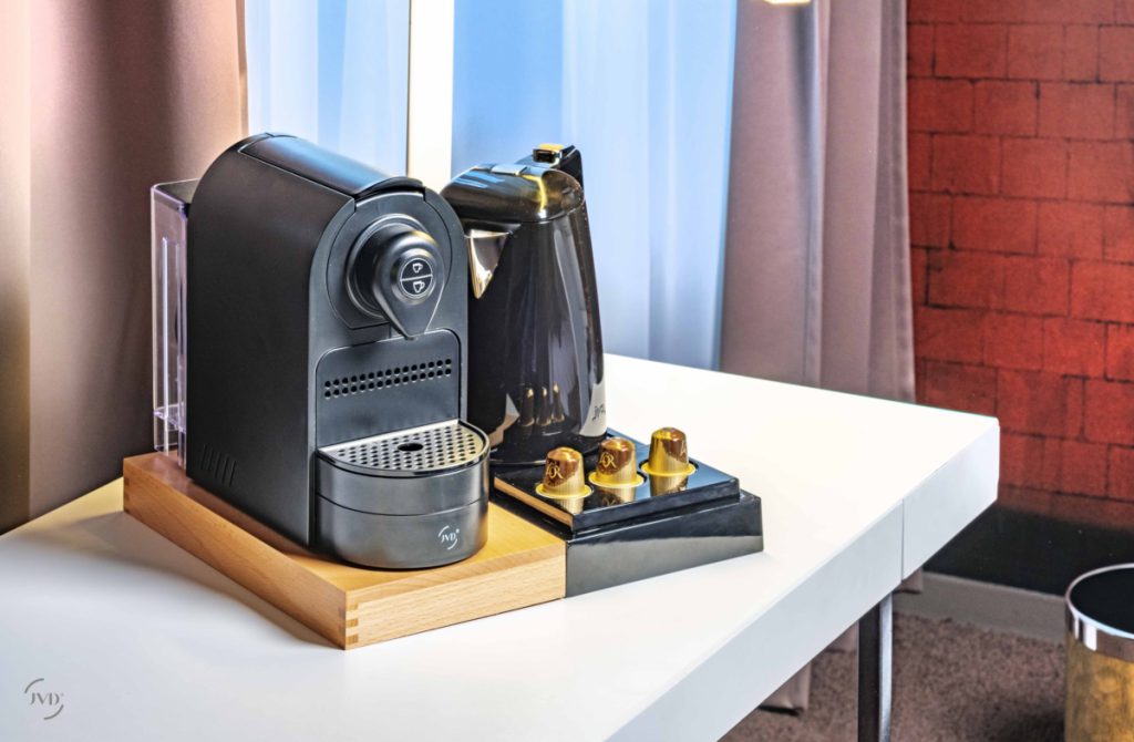 Orchestro reversible capsule holder black